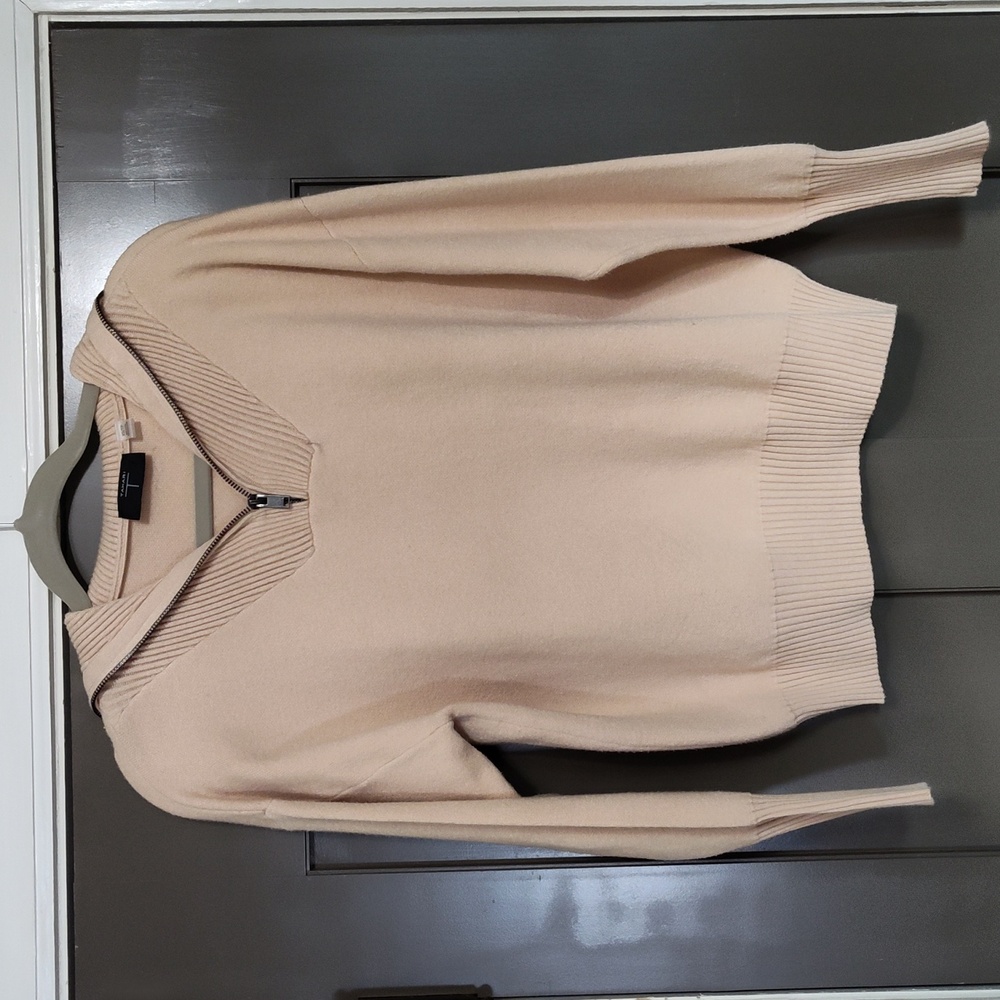 Tahari sweater